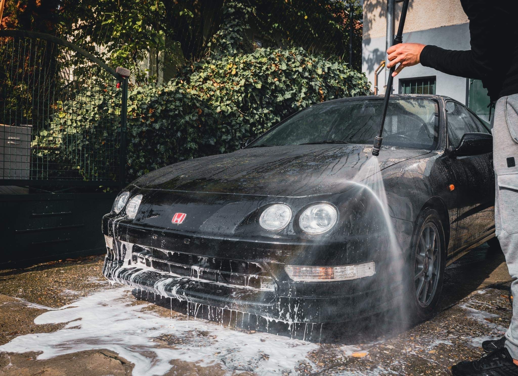 Hogyan mossuk le az autónkat szakszerűen