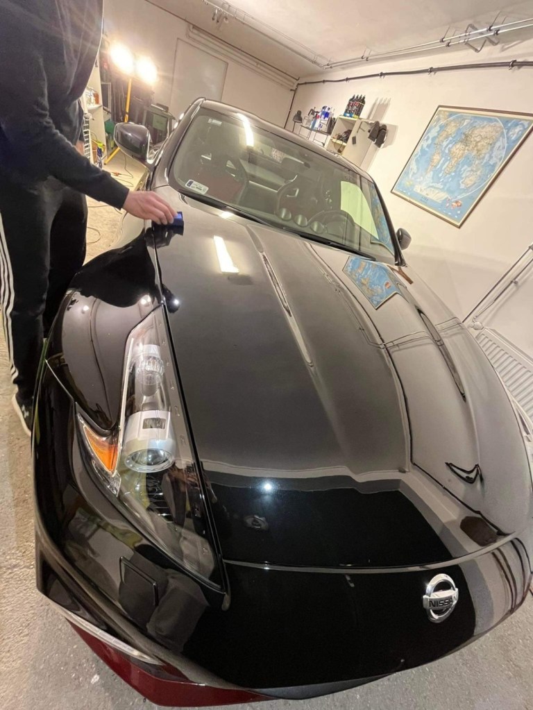 Nissan 370Z Nismo kerámia kezelése egerben a Polír és Wax Műhely garázsában